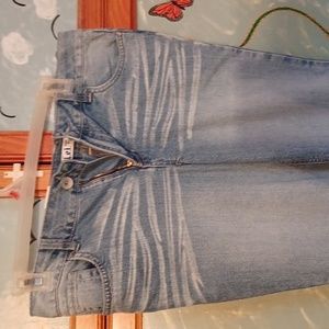 L.e.i. Sophia hipster flare jeans